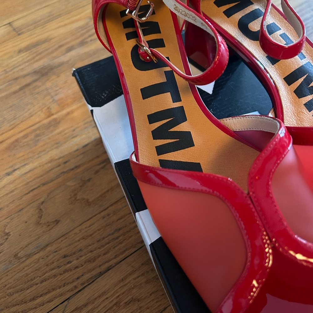 Lisa Says Gah Vibrant Red and Pink Heels - Picture 2 of 5